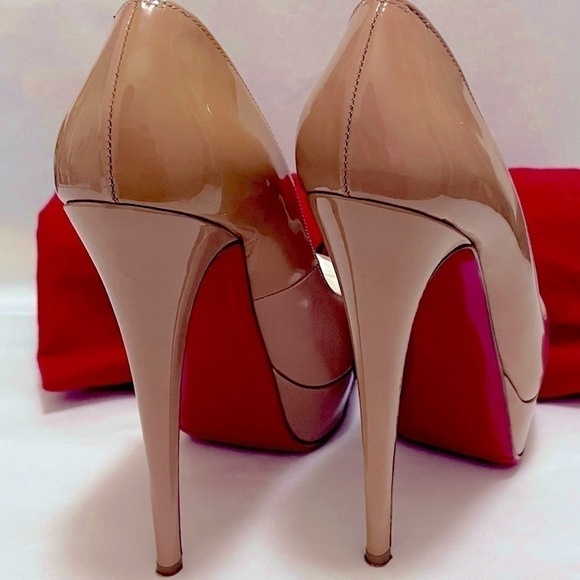 Christian Louboutin, Lady Peep 140 Nude Patent peep toe pump. EU 39.5 - Picture 6 of 13